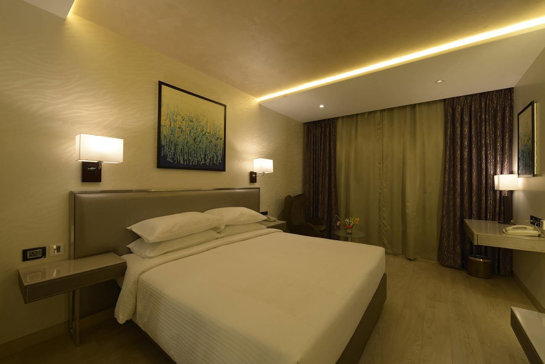 Genesis Hotel Near Mumbai Airport Eksteriør bilde