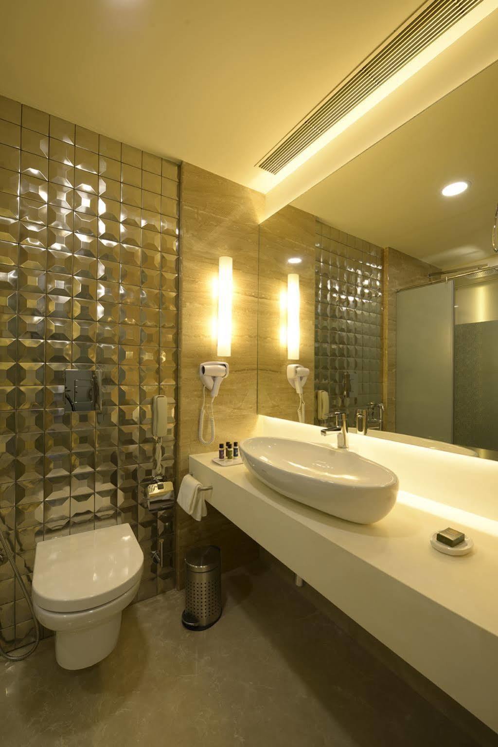 Genesis Hotel Near Mumbai Airport Eksteriør bilde